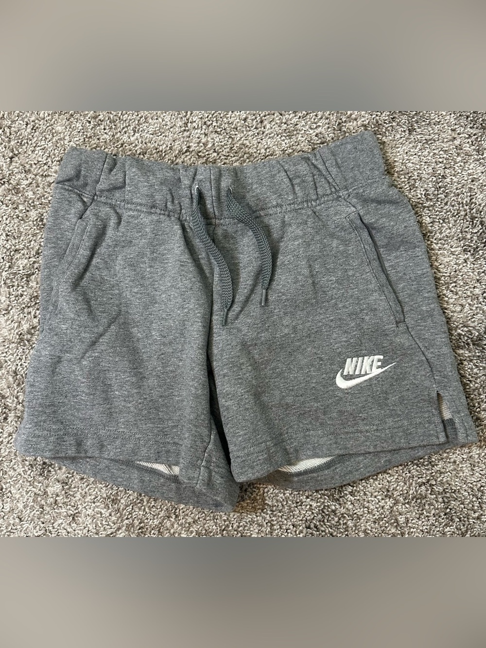 Nike Sportswear Club Girls French Terry Shorts Size Medium